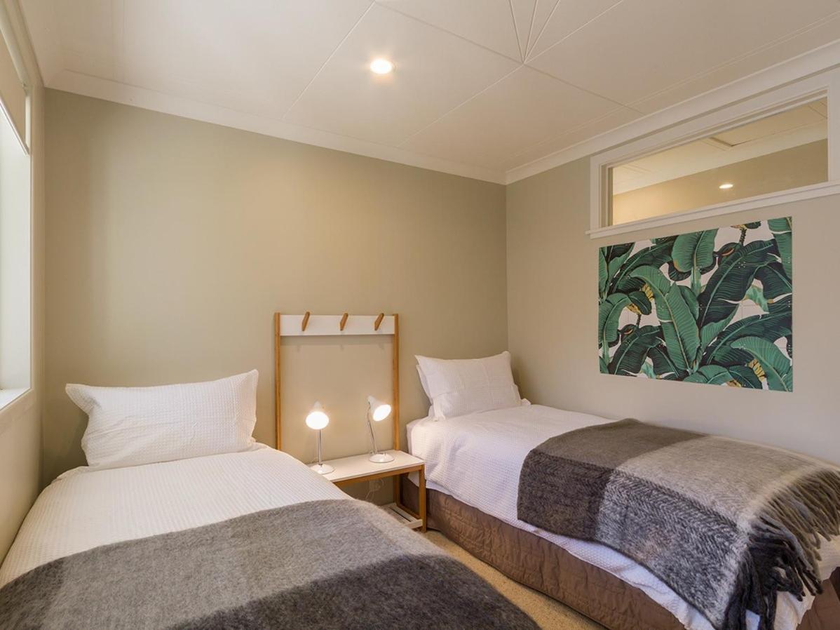 Alchemy Cottage - Arrowtown Holiday Home Exterior photo
